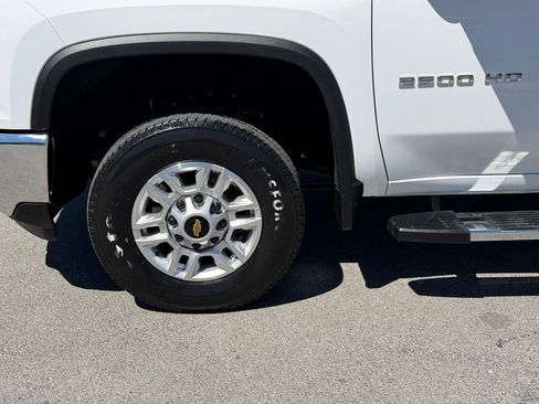 Used 2025 Chevrolet Silverado 2500 LT w/ Convenience Package image 27