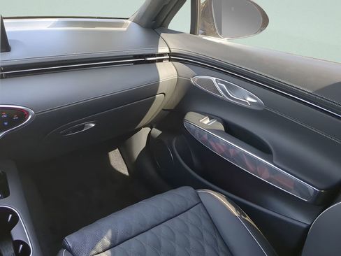 New 2025 Genesis GV70 3.5T Sport w/ Sport Advanced Package image 17