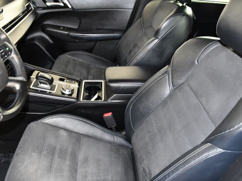 Used 2023 Mitsubishi Outlander SE AWD/4WD image 37