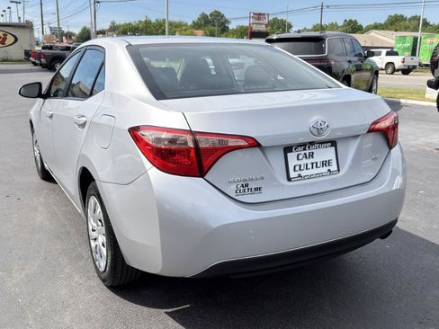 Used 2019 Toyota Corolla LE FWD image 17