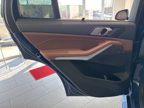 Used 2022 BMW X5 xDrive45e w/ M Sport Package image 42