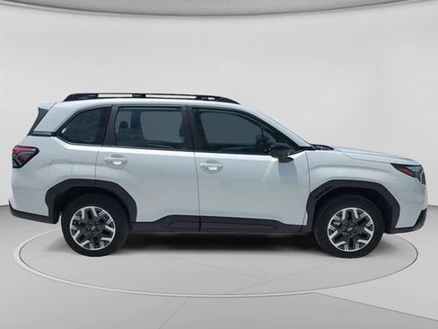 Used 2026 Subaru Forester AWD/4WD image 2