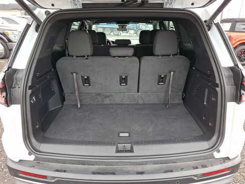 Certified 2025 GMC Acadia Elevation image 31