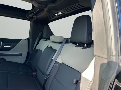 New 2026 GMC Hummer EV 4x4 Crew Cab image 21