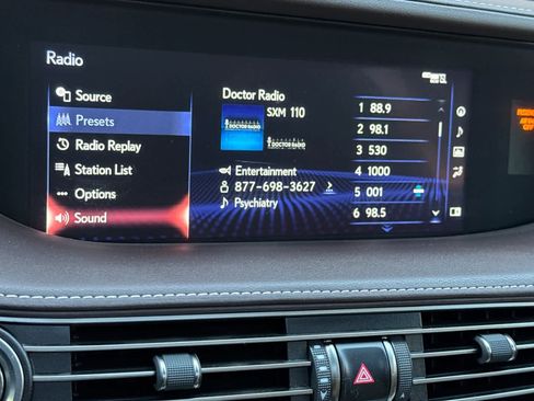 Used 2019 Lexus LS 500 w/ Interior Upgrade Package RWD image 19