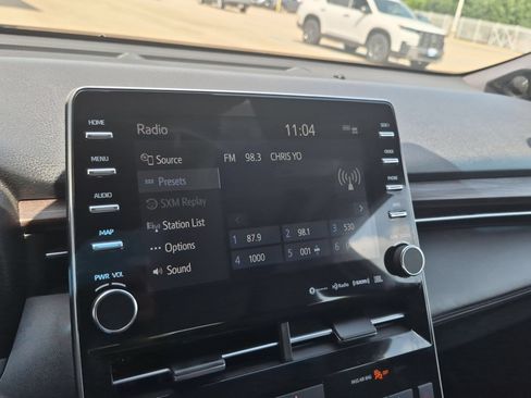 Used 2019 Toyota Avalon XLE w/ Moonroof Package FWD image 18