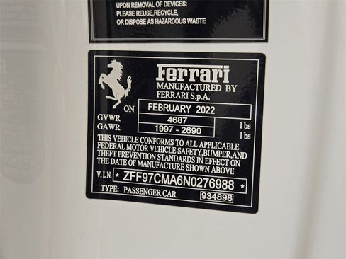Used 2022 Ferrari 812 GTS image 19