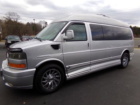 Used 2013 GMC Savana 2500 Extended image 1