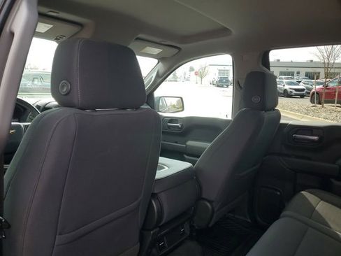Certified 2022 Chevrolet Silverado 1500 Custom image 11