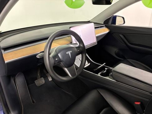 Used 2020 Tesla Model Y Long Range image 18
