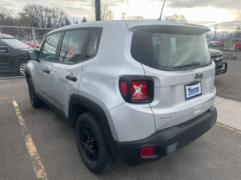 Used 2021 Jeep Renegade Sport image 6