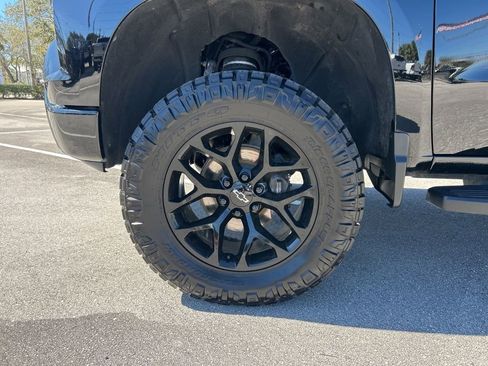 Used 2022 Chevrolet Silverado 1500 LT Trail Boss w/ Convenience Package II image 54