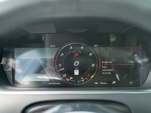 Used 2024 Jaguar F-TYPE R-Dynamic RWD image 20