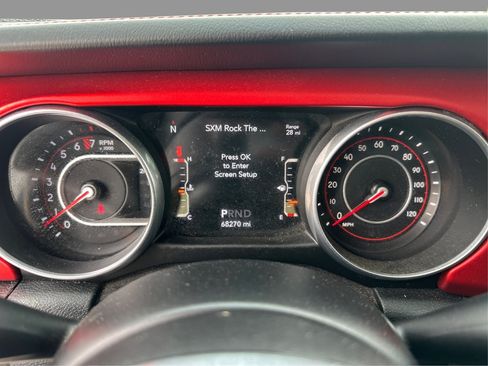 Used 2018 Jeep Wrangler Unlimited Rubicon w/ Dual Top Group AWD/4WD image 30
