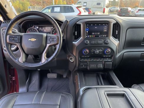 Used 2019 Chevrolet Silverado 1500 High Country w/ Technology Package image 5