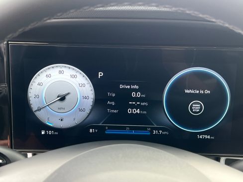 Certified 2023 Hyundai Elantra Limited FWD image 27