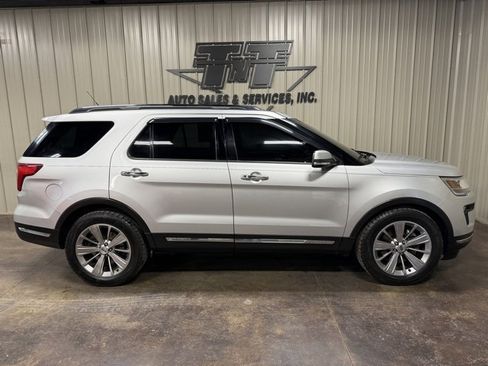 Used 2018 Ford Explorer Limited image 7