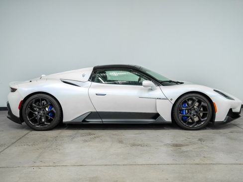 Used 2023 Maserati MC20 Spyder RWD image 15