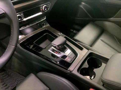 Used 2024 Audi Q5 2.0T Premium Plus image 16
