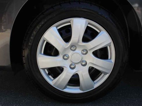 Used 2015 Nissan Sentra SV FWD image 29