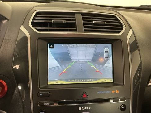 Used 2018 Ford Explorer Sport AWD/4WD image 21
