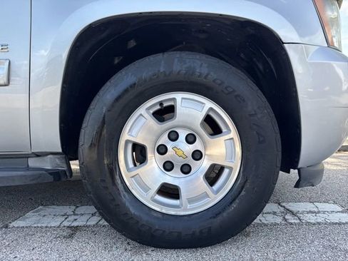 Used 2013 Chevrolet Tahoe LS image 9