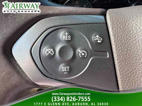 Used 2018 Chevrolet Suburban LT RWD image 20
