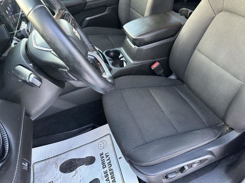 Used 2023 Chevrolet Colorado LT w/ LT Convenience Package II image 23