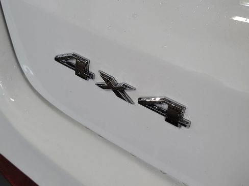 Used 2024 Jeep Compass Latitude AWD/4WD image 7