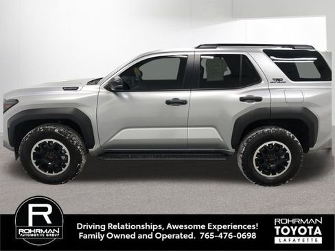 Used 2025 Toyota 4Runner TRD Off-Road image 3