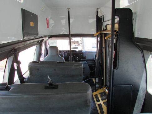 Used 2011 Ford E-350 and Econoline 350 Extended Super Duty w/ PWR Group image 29