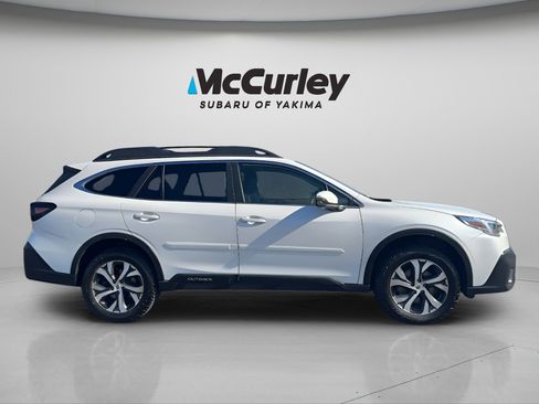 Used 2022 Subaru Outback Limited AWD/4WD image 7