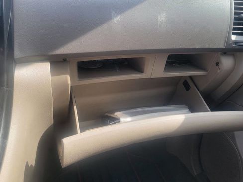 Used 2012 Kia Sedona EX w/ Luxury Pkg image 21