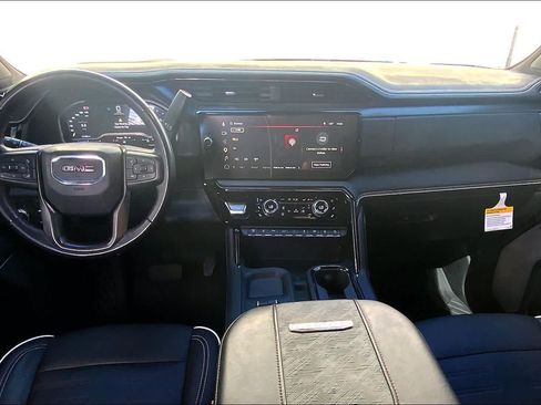 Used 2024 GMC Sierra 2500 AT4X w/ AT4X AEV Edition AWD/4WD image 10