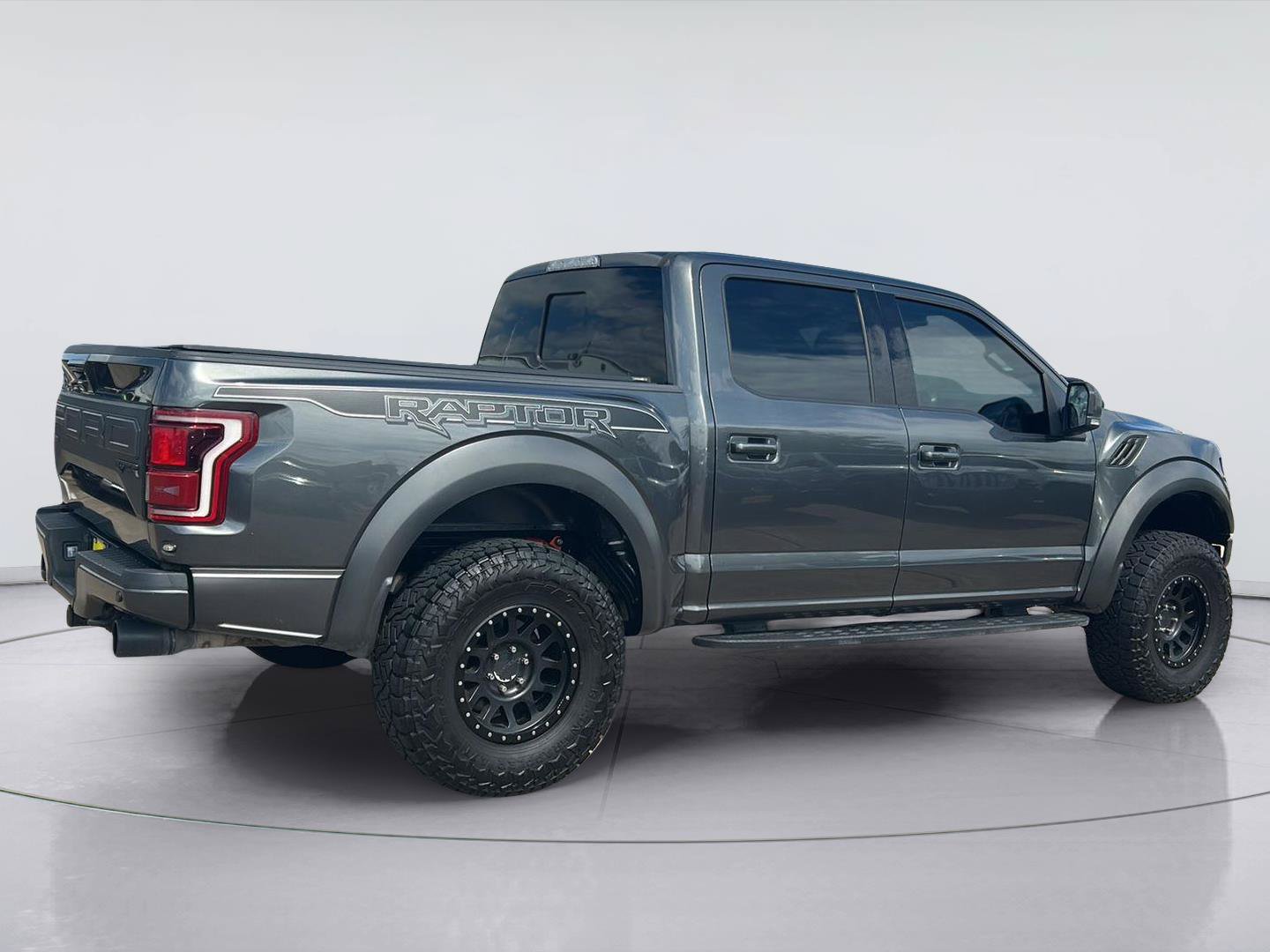 Used 2020 Ford F150 Raptor w/ Equipment Group 802A Luxury AWD/4WD image 4