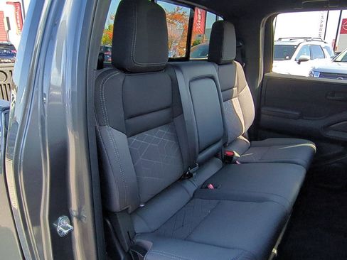New 2026 Nissan Frontier SV image 23