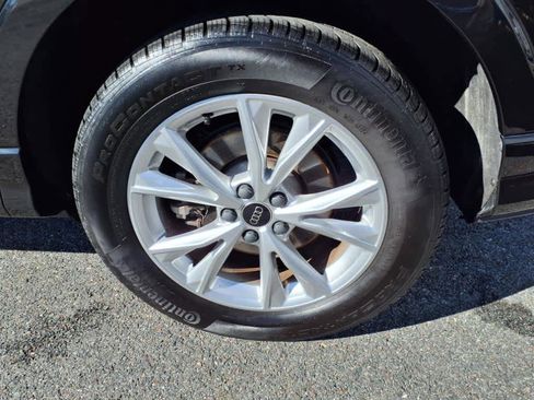 Used 2025 Audi Q3 2.0T Premium image 9