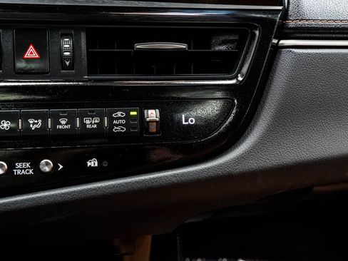 Used 2022 Lexus ES 350 w/ Accessory Package FWD image 26