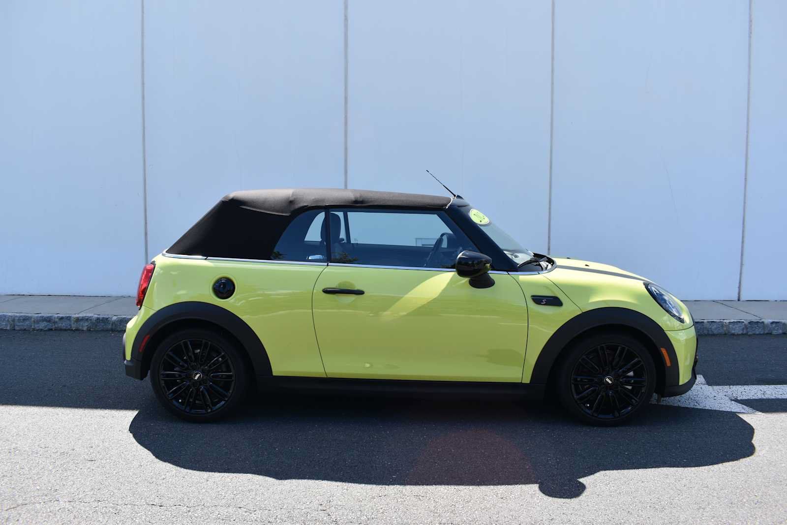 Used 2024 MINI Cooper S w/ Signature Upholstery Package FWD image 4