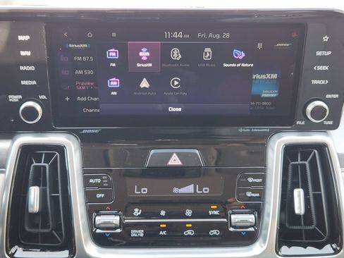 Certified 2022 Kia Sorento SX Prestige AWD/4WD image 23