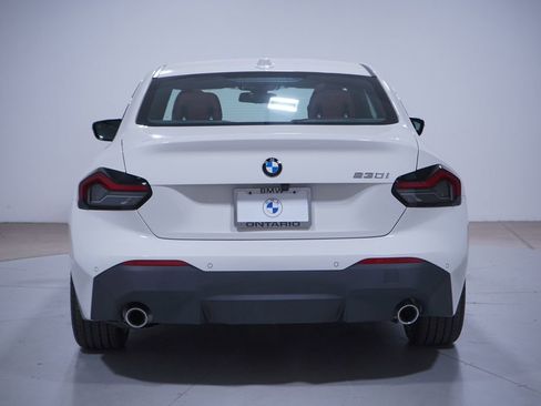 Used 2023 BMW 230i Coupe w/ Convenience Package RWD image 5