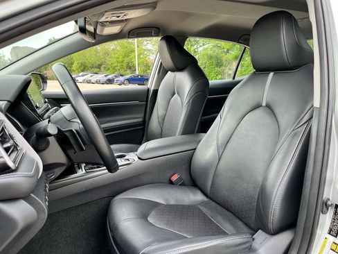 Used 2024 Toyota Camry XSE FWD image 22