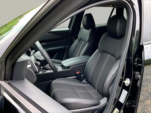 Used 2026 MAZDA CX-50 AWD 2.5 S w/ Preferred Pkg image 8