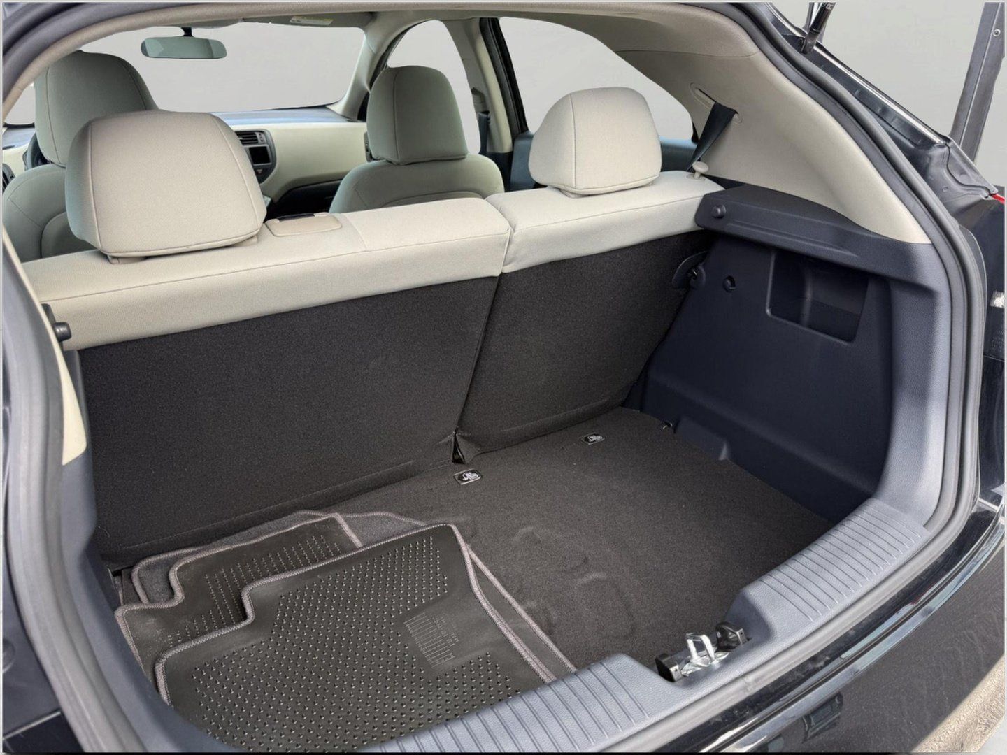 Used 2012 Kia Rio LX FWD image 15
