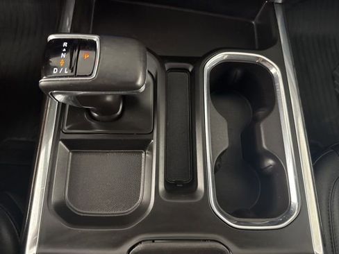 Used 2024 Chevrolet Silverado 1500 LTZ image 25