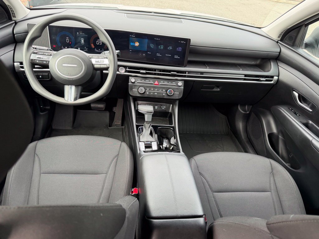 Used 2025 Hyundai Tucson SE AWD/4WD image 19