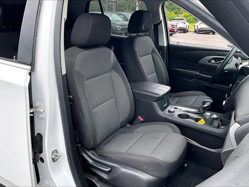 Used 2021 Chevrolet Traverse Premier AWD/4WD image 5