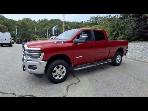 Used 2026 RAM 2500 Big Horn AWD/4WD image 4
