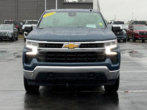 Used 2024 Chevrolet Silverado 1500 LT AWD/4WD image 10