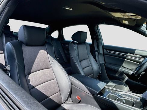 Used 2022 Honda Accord Sport image 29